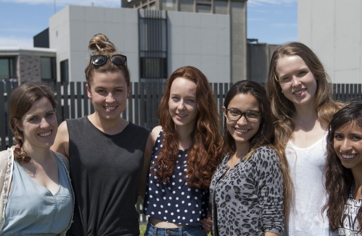 Students atop the newly renovated Kensington Colleges in 2014. (Photographer: Dan White, UNSW Archives S2171/1801)